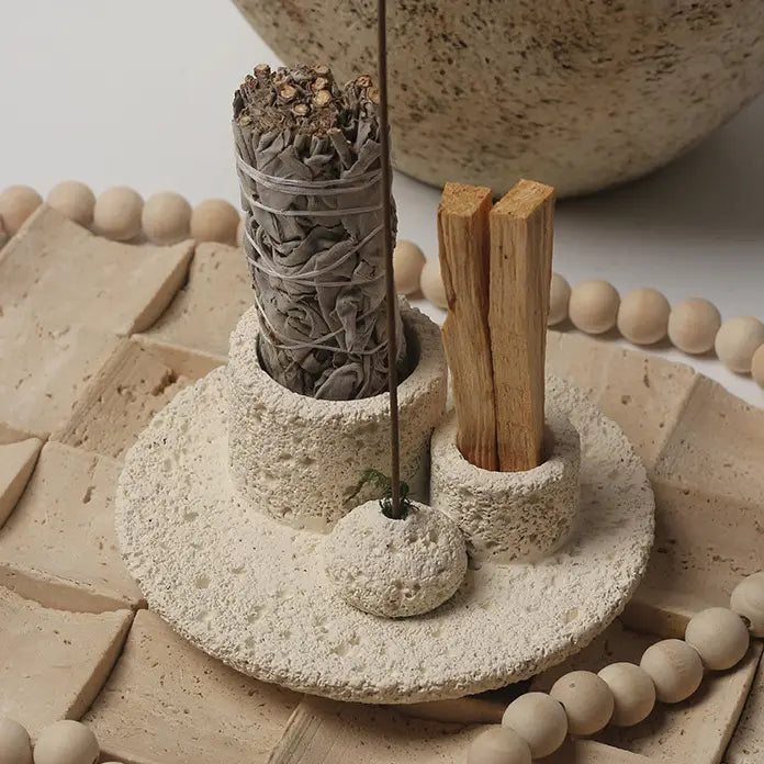 The Ritual Altar | Sage, Palo Santo & Incense Holder